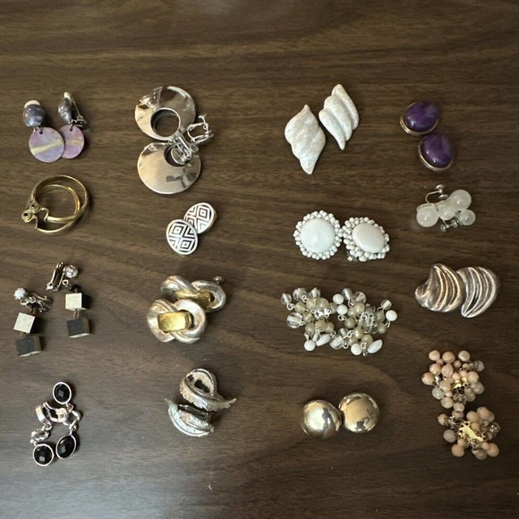 Lot (16) Vintage Clip On + Screw Back Earrings: Beaded Cluster Dangle More! - Picture 2 of 16